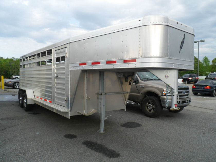 NEW 2011 FEATHERLITE 20 FT LIVESTOCK TRAILER MODEL 8117 0020  