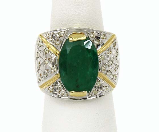 18K GOLD 9.5 CTS EMERALD & DIAMONDS WIDE BAND RING  