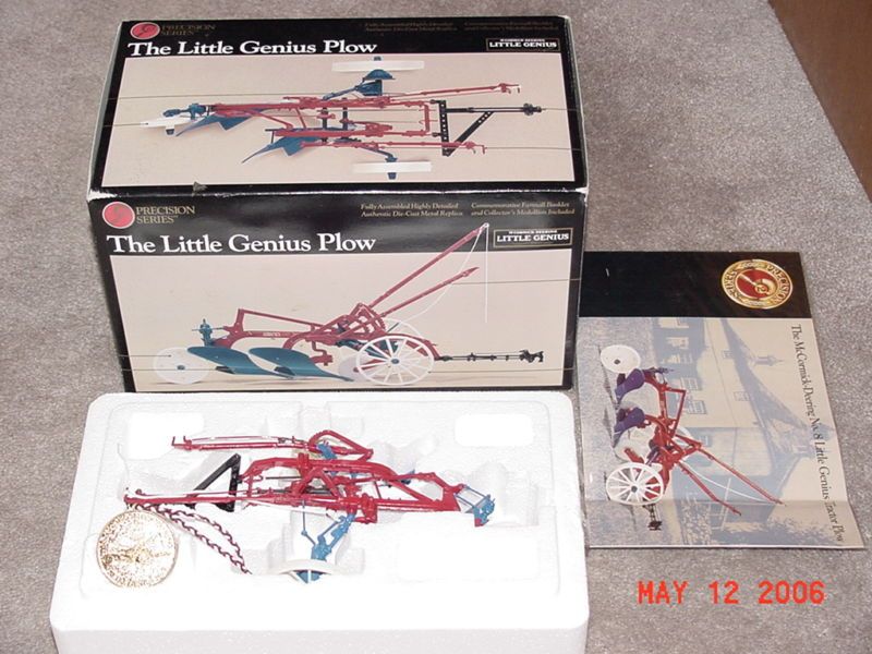 ERTL 1/16 IH 2 BOTTOM GENIUS PLOW PRECISION SERIES #2  