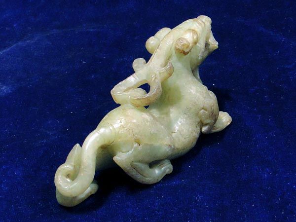 JADE NEPHRITE LARRUPING WALKING DRAGON ORNAMENT  