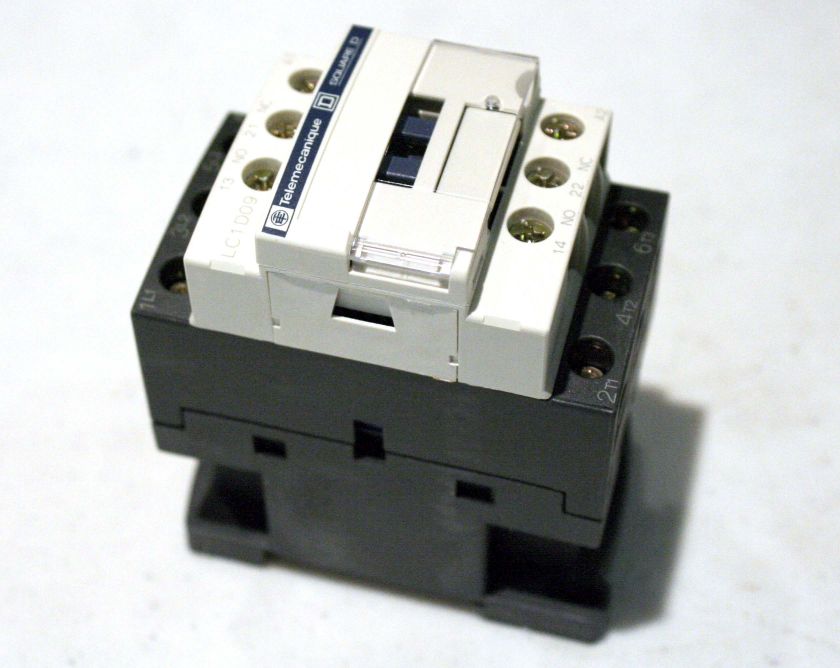 TelemecaniqueSquare D Schneider LC1D09 LC1D09B7Contactor 24V 5HP/480V 