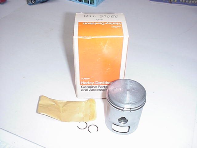 NOS 1970 1973 Baja, SR 100 Standard Piston 22066 71M  