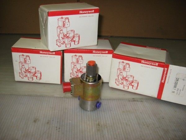 Lot of 4   New Honeywell Skinner Valve V5J30920DC1A2C  