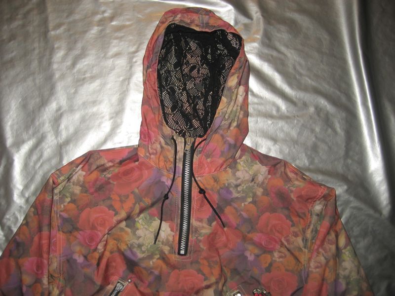 COLD AS ICE FLORAL PRINT SKI AND SNOWBOARD JACKET Size SMALL  