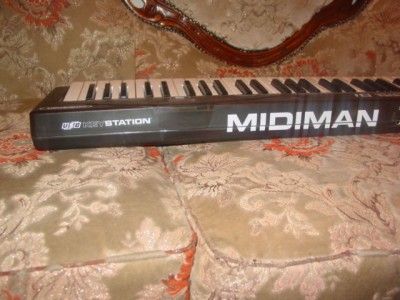 MIDIMAN USB Keystation 61 MIDI Controller  