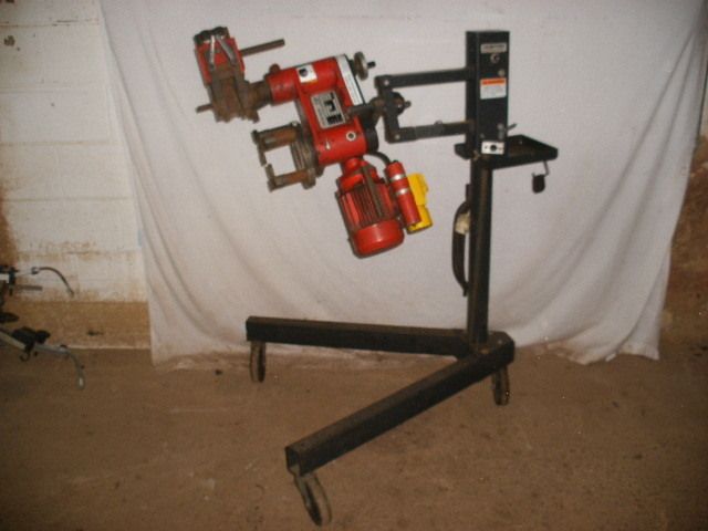 HUNTER ON CAR BRAKE LATHE MACHINE  