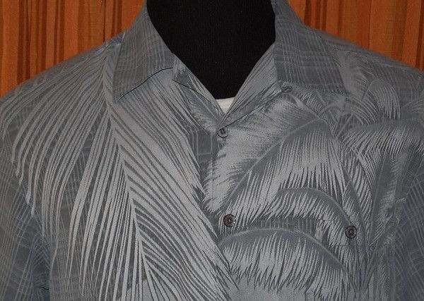 Tori Richard GRAY SILK CASUAL HAWAIIAN SHIRT MENS LARGE  