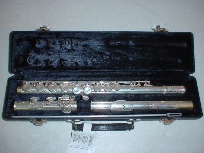 Gemeinhardt 22 SP Closed Hole Flute with Case  