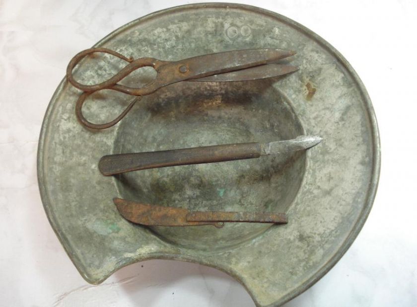 17C. ANTIQUE MEDICAL BLOOD LETTING BOWL, RAZOR & LANCET TYPICAL 1600s 