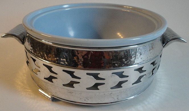 Kitchen Kraft HLSerenade Blue Casserole w/ Metal Holder  