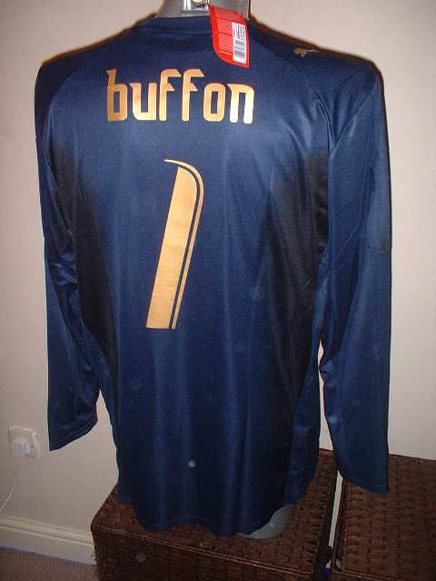   Puma New BNWT Adult XL Buffon Soccer Football GK Jersey L/S  