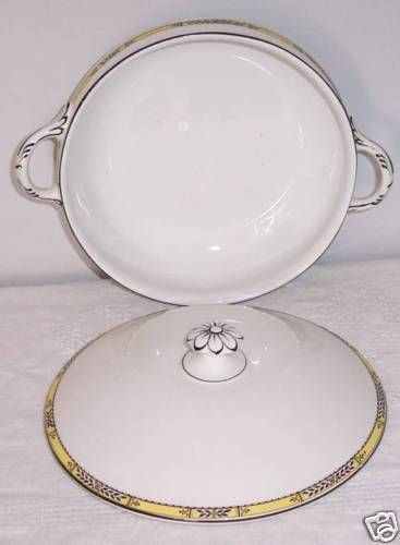 Newport Pottery Burslem England Covered Casserole w Lid  