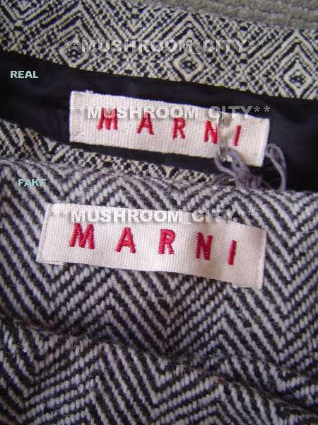 The material of the beige fabric tag is much thinner on the fake Marni 