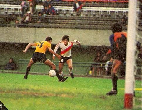 RIVER PLATE ENZO FRANCESCOLI Rare Mag 1984  