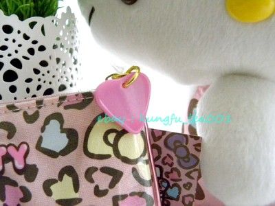 Sanrio HelloKitty Leopard Heart Pattern Clutch Cosmetic Bag Purse 