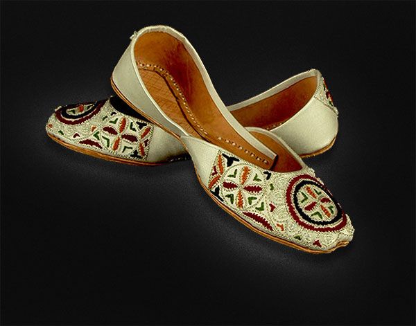 Women Traditional Nagra Khussa Leather summer Shoes  