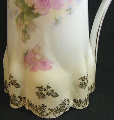 STUNNING VINTAGE VICTORIAN AUSTRIAN FLORAL PORCELAIN TEAPOT W/LID 