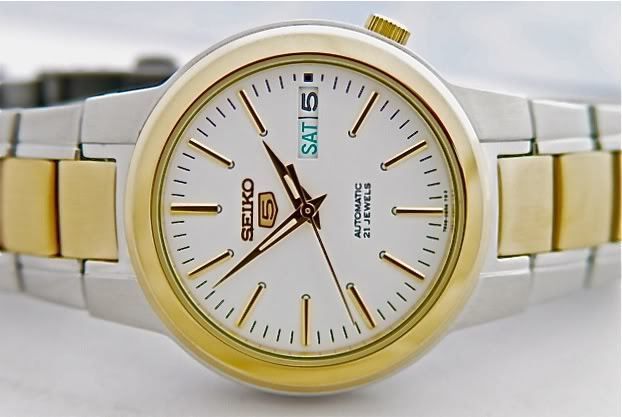 NEW MENS AUTOMATIC SEIKO 5 TWO TONE / WHITE DIAL SNKA28K1  