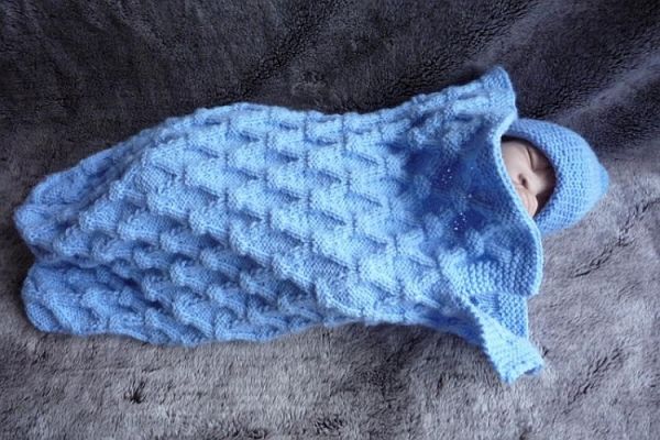 BABY CUDDLE SAC KNITTING PATTERN COCOON REBORN # 170  