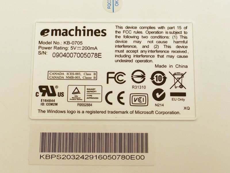 eMachines PS/2 Black & White Keyboard KB 0705 KB 0511  