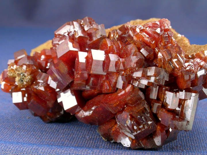 WORLDCLASS GEMMY VANADINITE GROUP, BIG CRYSTALS, WOW  