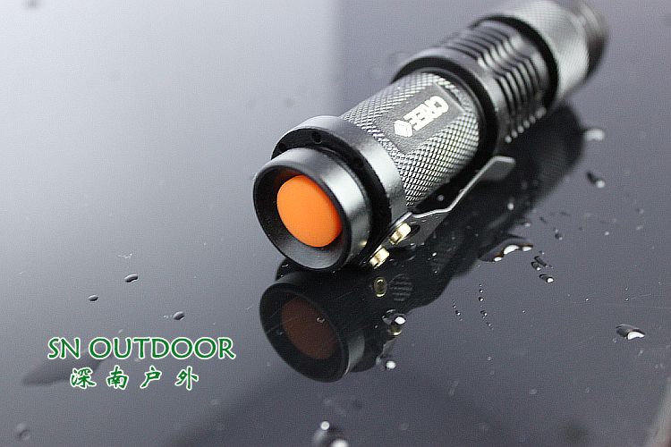 Waterproof ZOOMABLE 7W CREE LED Flashlight Torch Zoom Lamp Light 300 