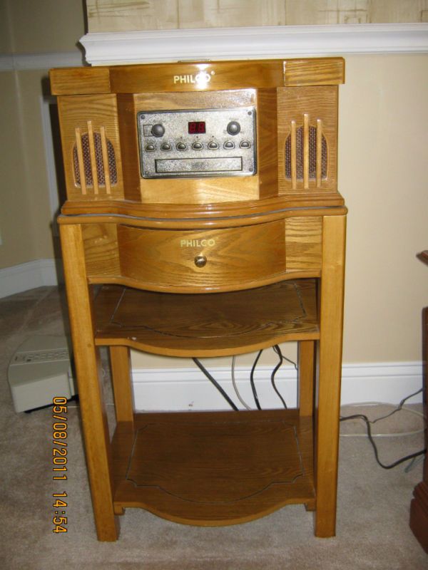 EC PHILCO NOSTALGIA OAK TURNTABLE CD PLAYER WITH STAND  