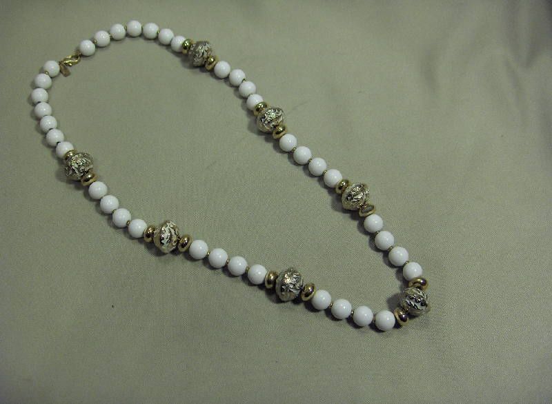   for sale is a beautiful vintage alabaster signed necklace 23 featuring