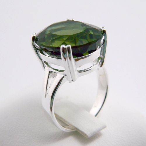 Green Quartz Gemstone Oval Genuine 925 Sterling Silver Ring Size 7 