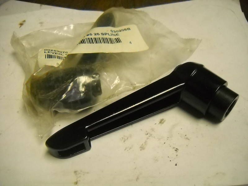 New Kipp Clamp Lever M16 #5 26 Spline Lot of 2 5 1/8  