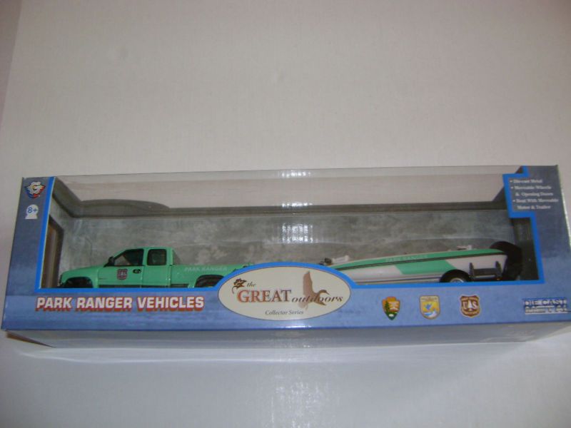 Park Ranger Vehicle w/Boat & Trailer 143 Diecast  