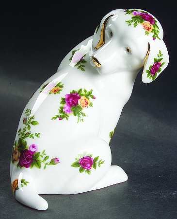 Royal Albert OLD COUNTRY ROSES Dog Sitting Paperweight  