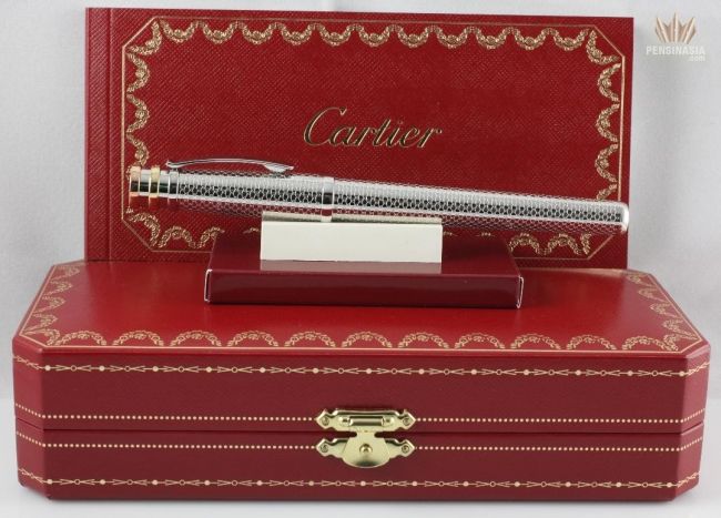 CARTIER TRINITY RESILLE DECOR FOUNTAIN PEN BEAUTIFUL   