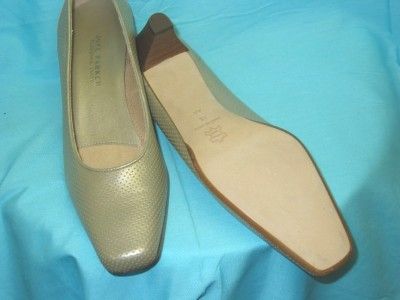 NWOB JOEL PARKER GOLD PUMPS HEELS SHOES SIZE 7.5 N  