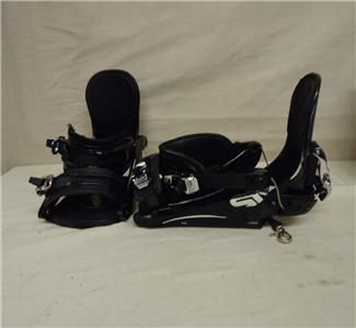 These snowboard bindings are in very good used condition with little 