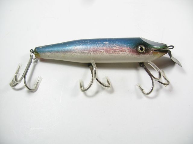   POINT JUDE RHODE ISLAND SALTWATER STRIPER SURF FISHING LURE  